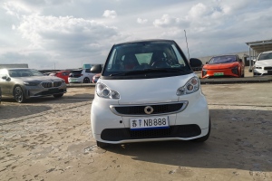 fortwo smart 1.0 MHD 硬頂舒適版