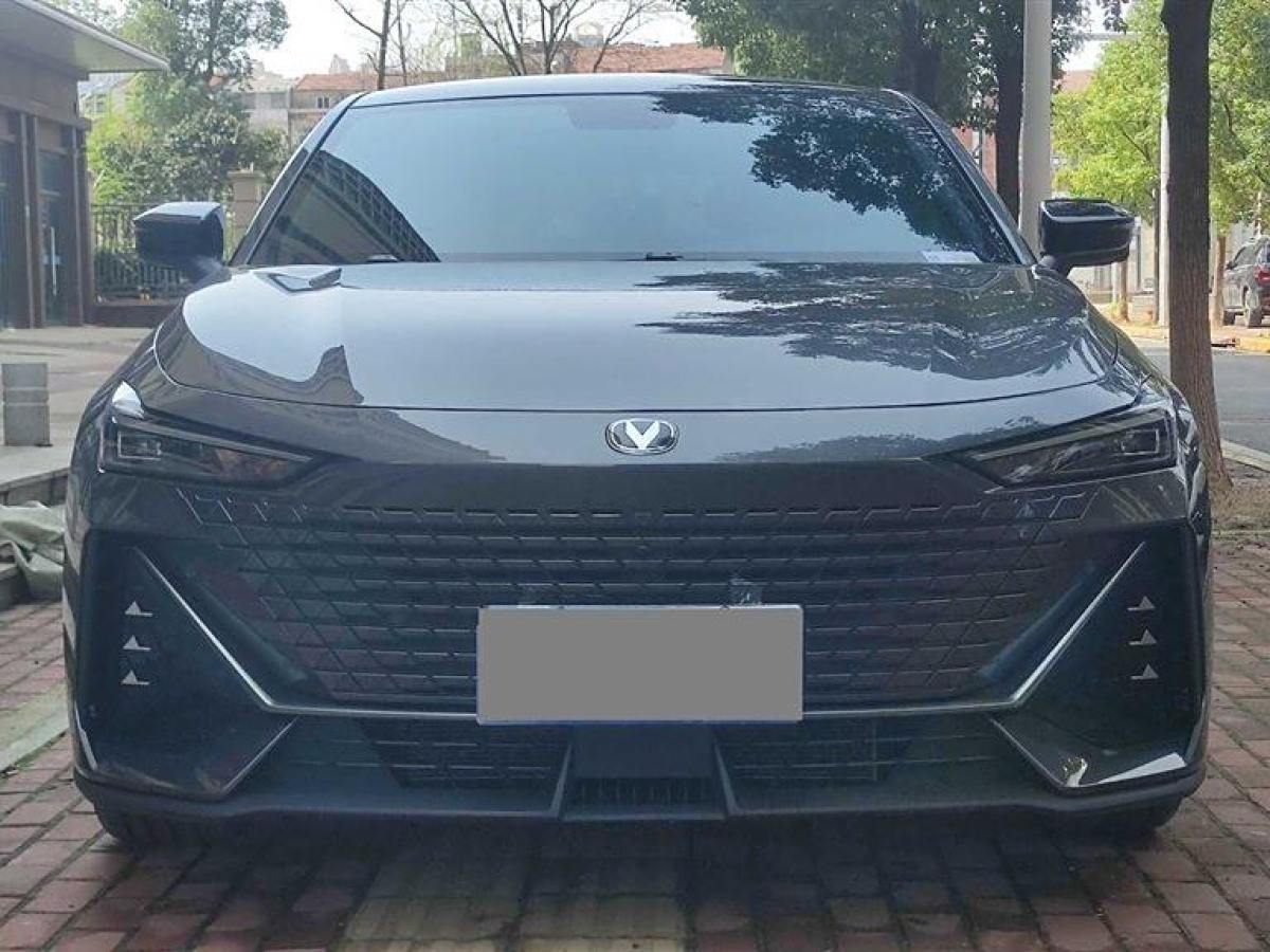 長(zhǎng)安 長(zhǎng)安UNI-V  2022款 1.5T 尊貴型圖片