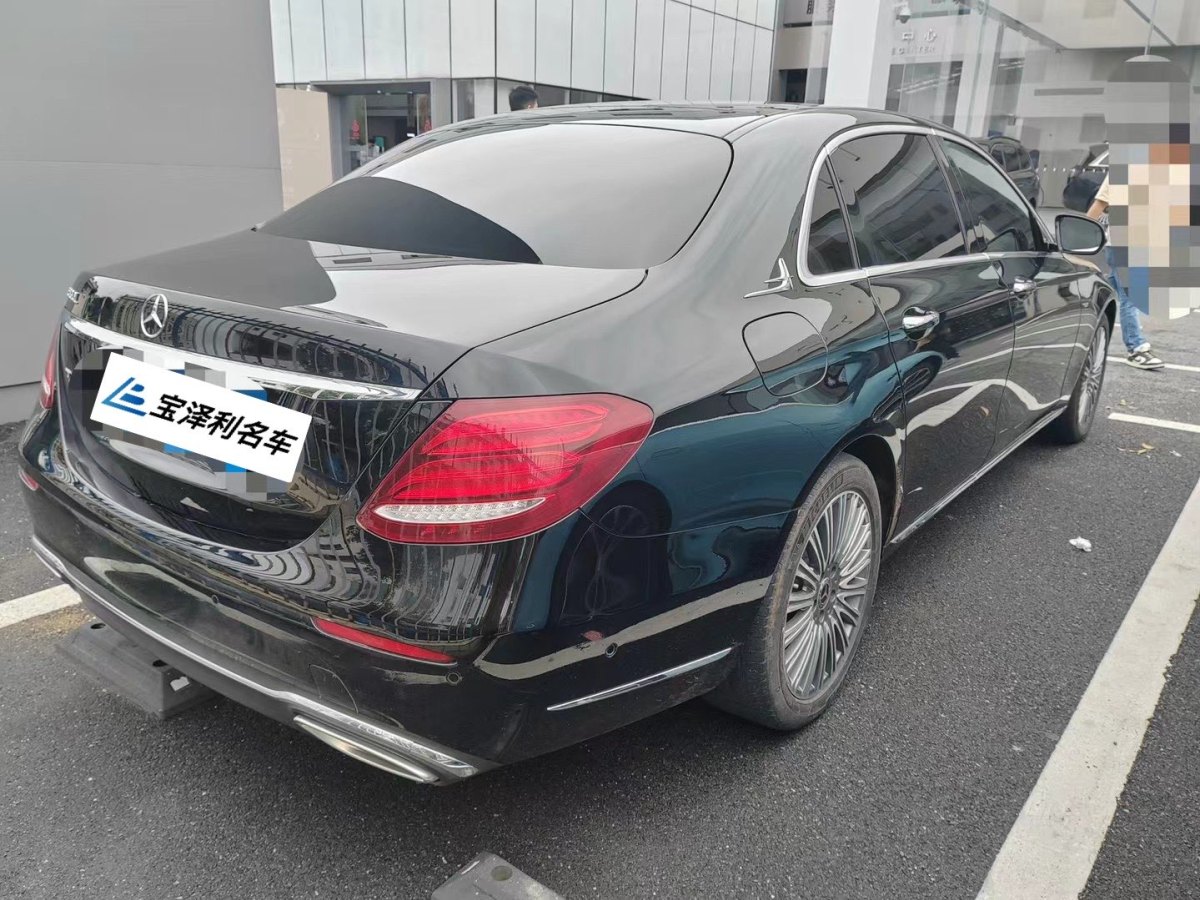 奔馳 奔馳E級  2020款 改款 E 300 L 殊享版圖片