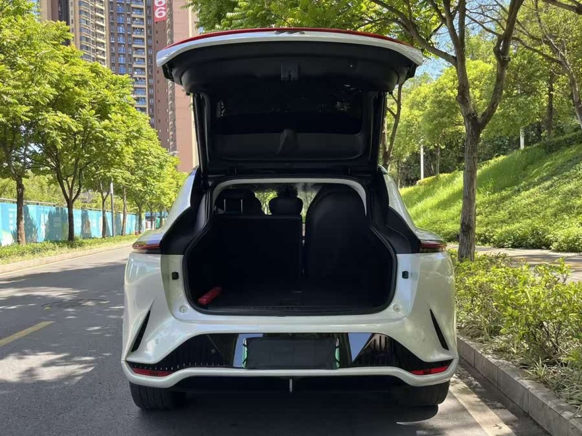 智己 智己LS7  2023款 90kWh Elite后驅(qū)版圖片
