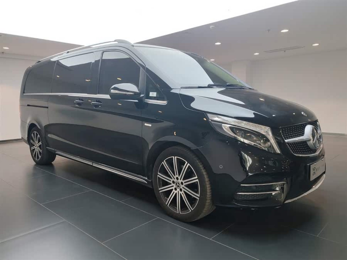 奔馳 V級(jí)  2022款 V 260 L 長軸距豪華版圖片