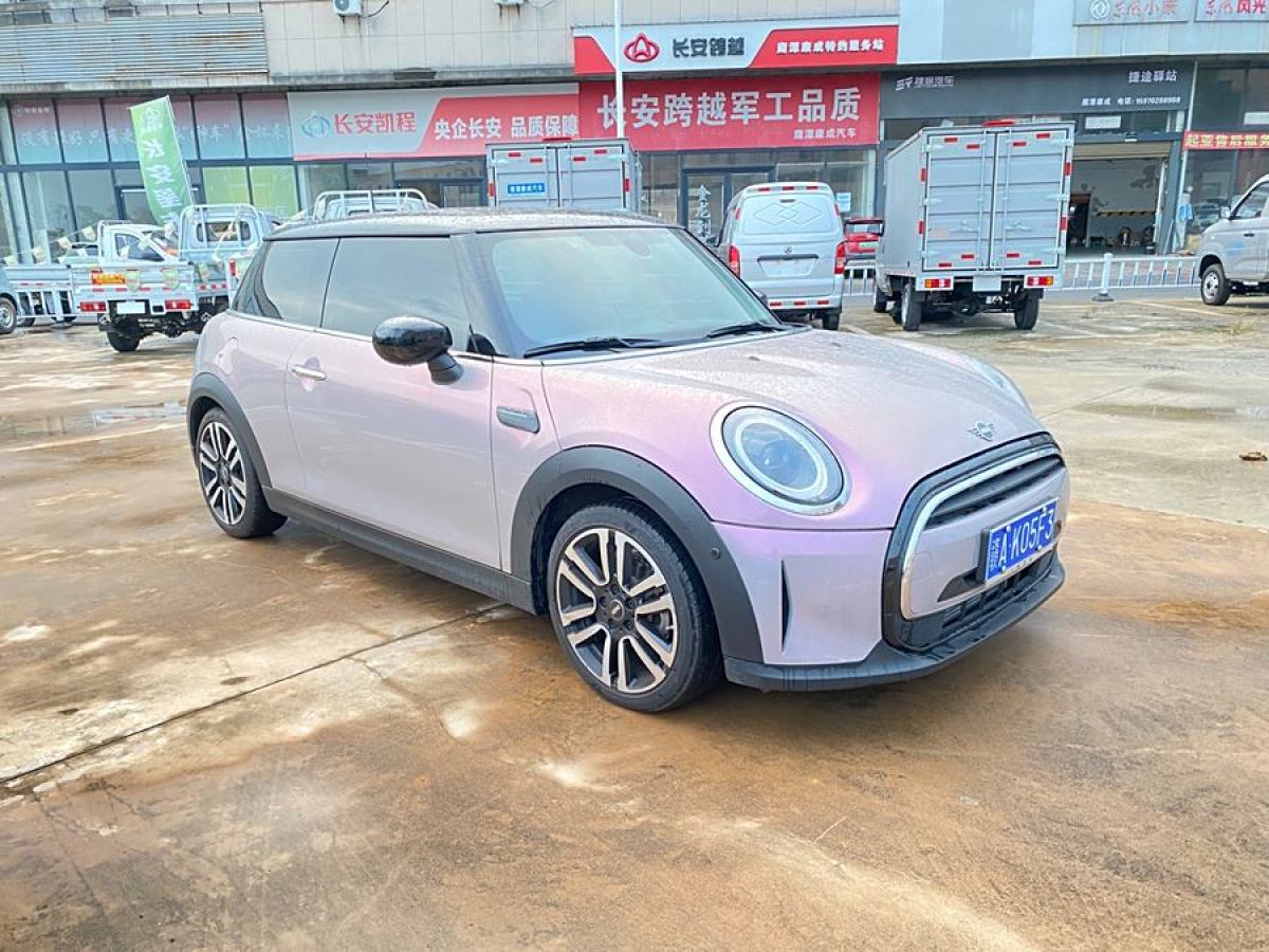 MINI MINI  2022款 改款 1.5T COOPER 藝術(shù)家圖片