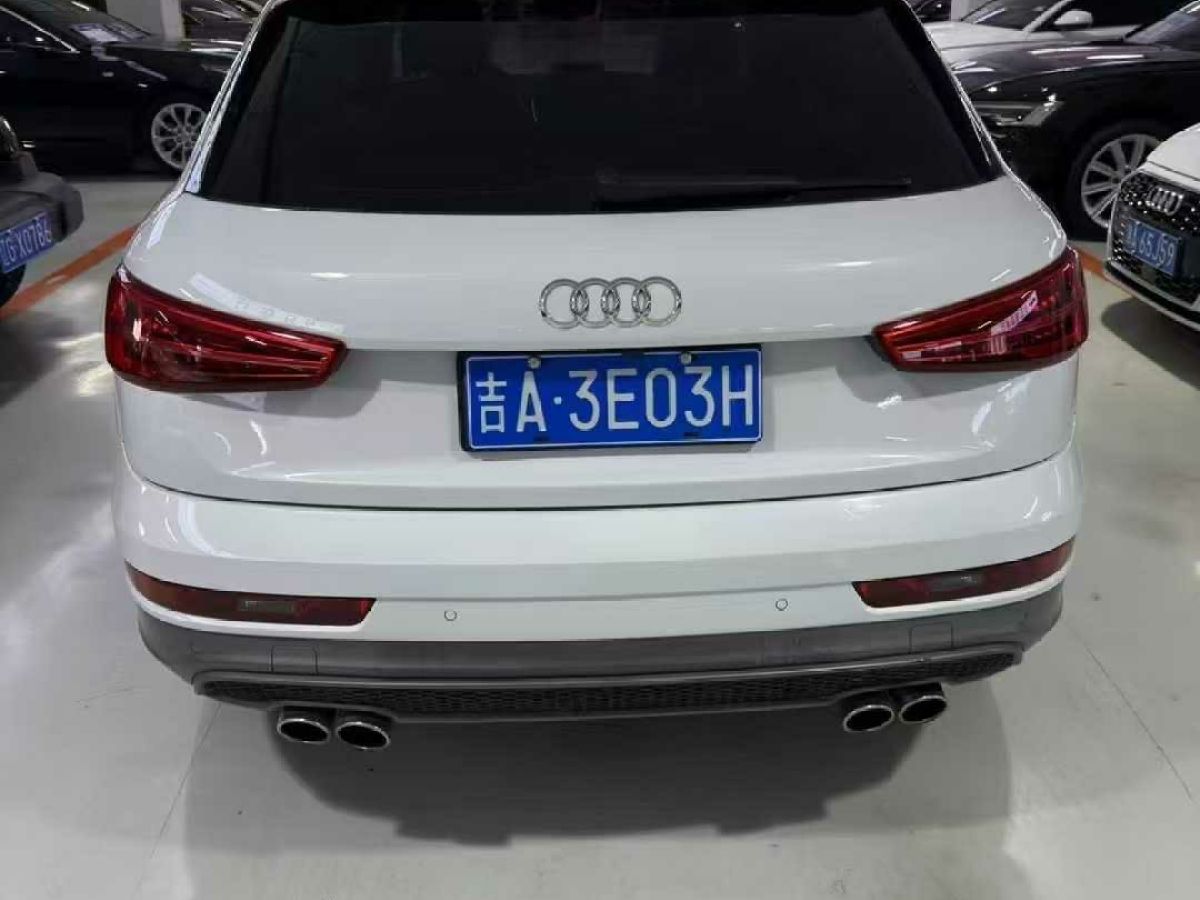 奧迪 奧迪Q3  2018款 30 TFSI 時(shí)尚型典藏版圖片
