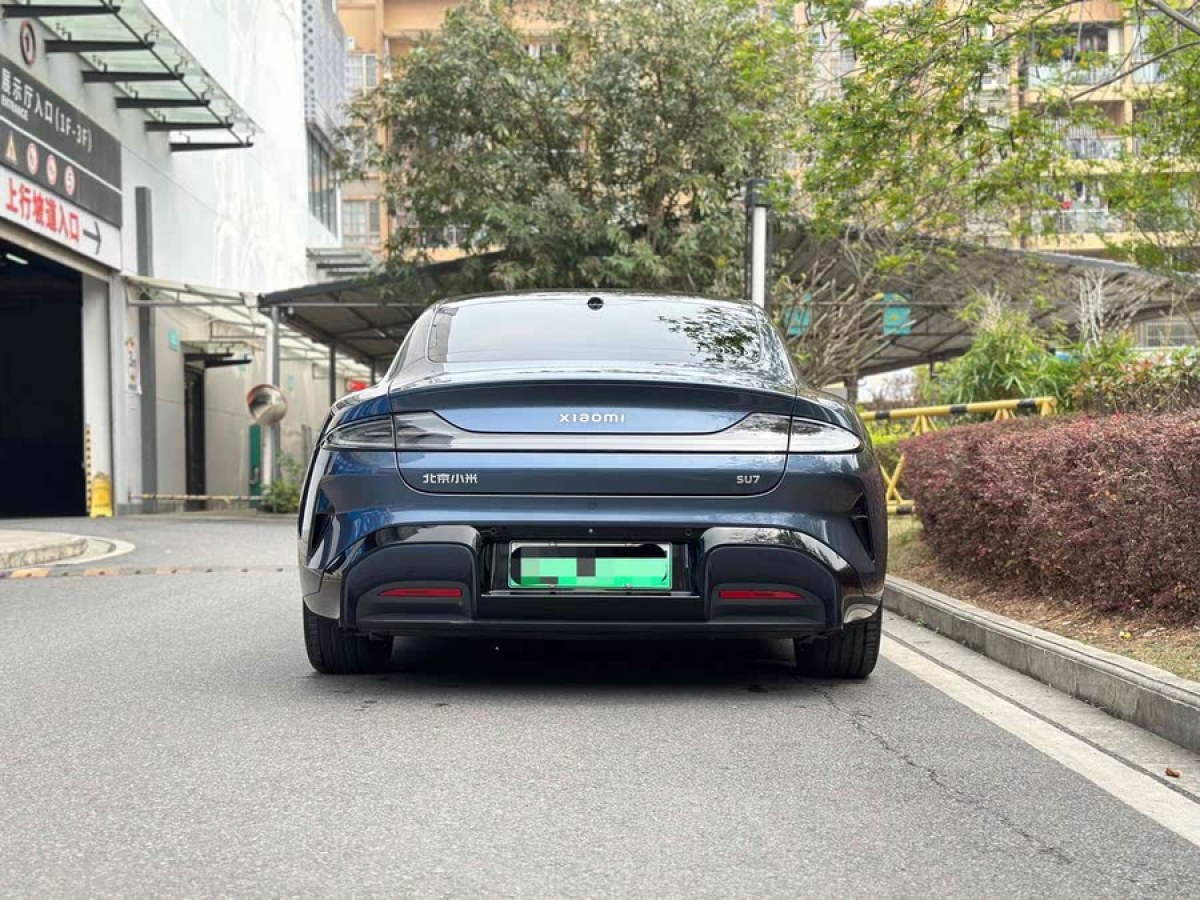 小米 小米SU7  2024款 700km 后驅(qū)標(biāo)準(zhǔn)創(chuàng)始版圖片