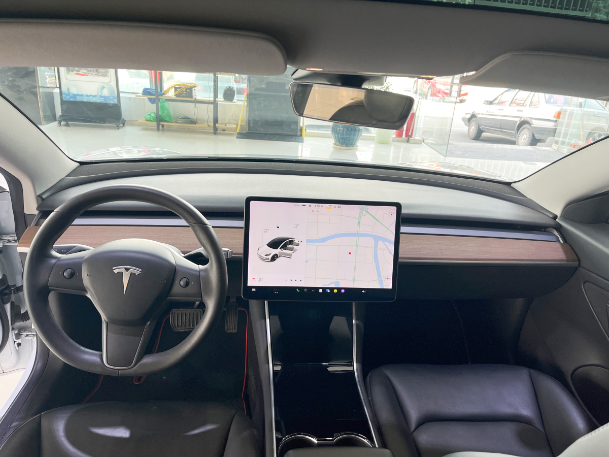 特斯拉 Model 3  2019款 標準續(xù)航后驅升級版圖片