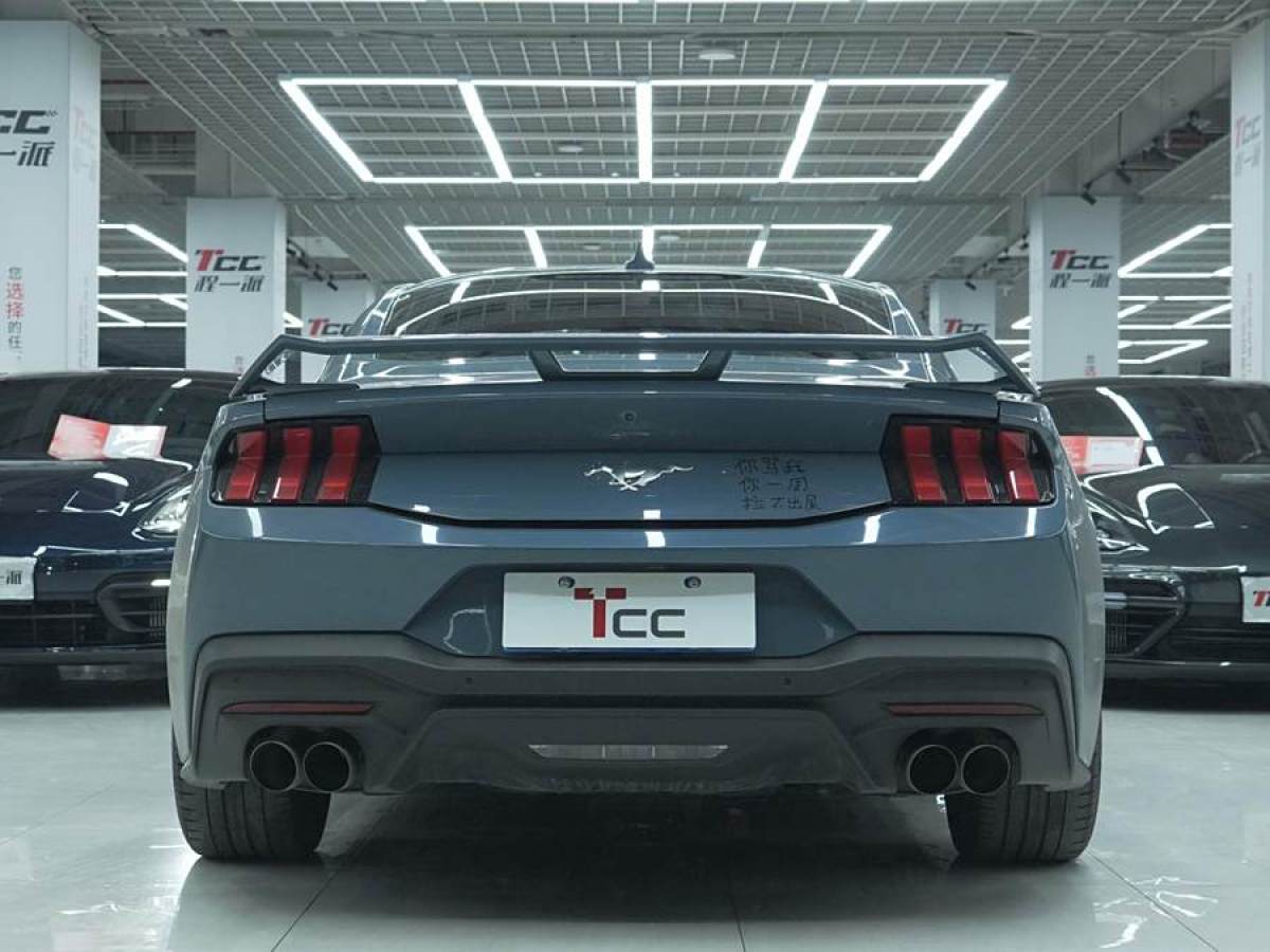 福特 Mustang  2024款 2.3T EcoBoost 硬頂性能版圖片