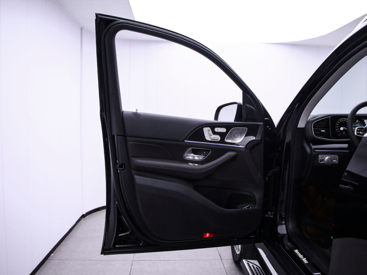 奔馳 奔馳GLS 2021款 改款 GLS 450 4MATIC 時尚型圖片