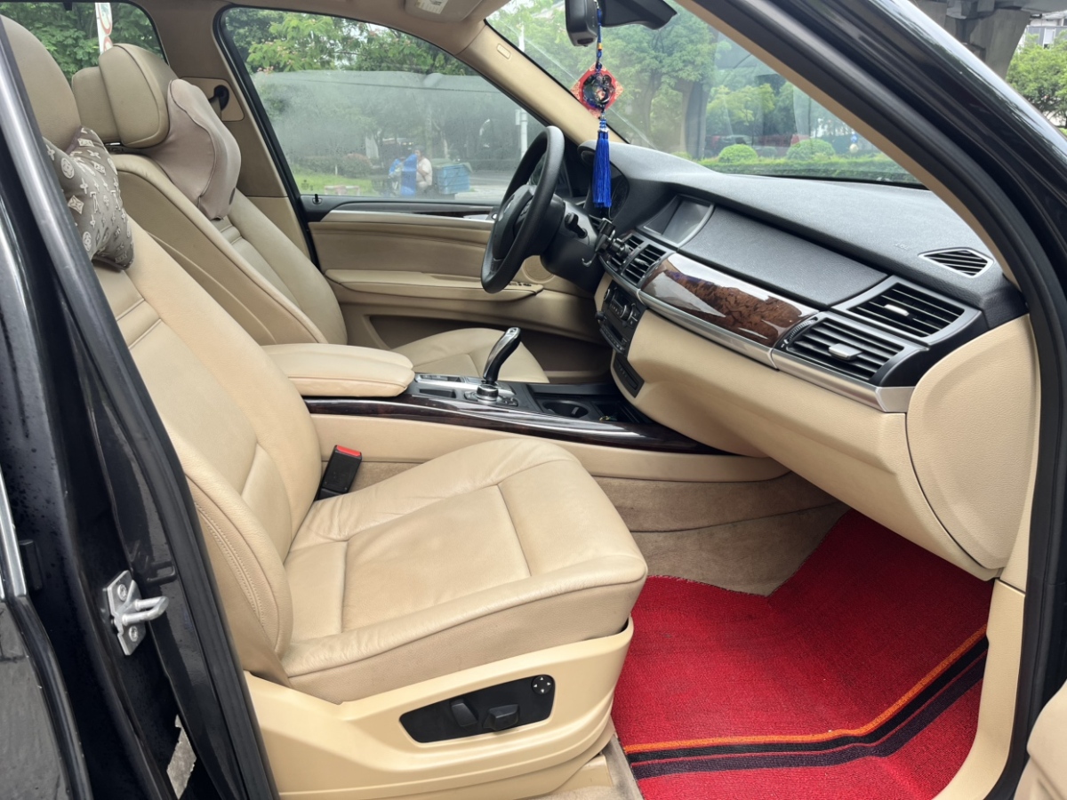 寶馬 寶馬X5  2011款 xDrive35i 尊貴型圖片