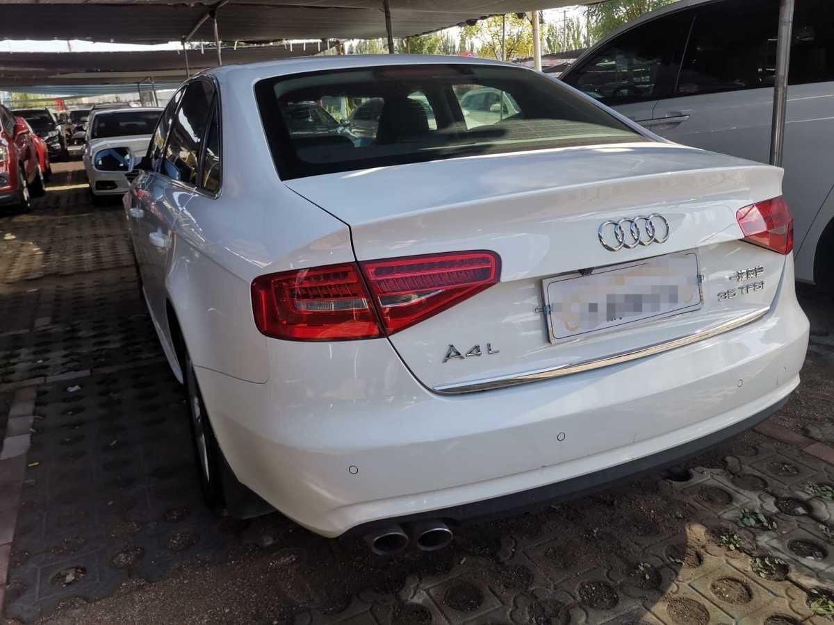 奧迪 奧迪A4L  2015款 35 TFSI 自動標準型圖片