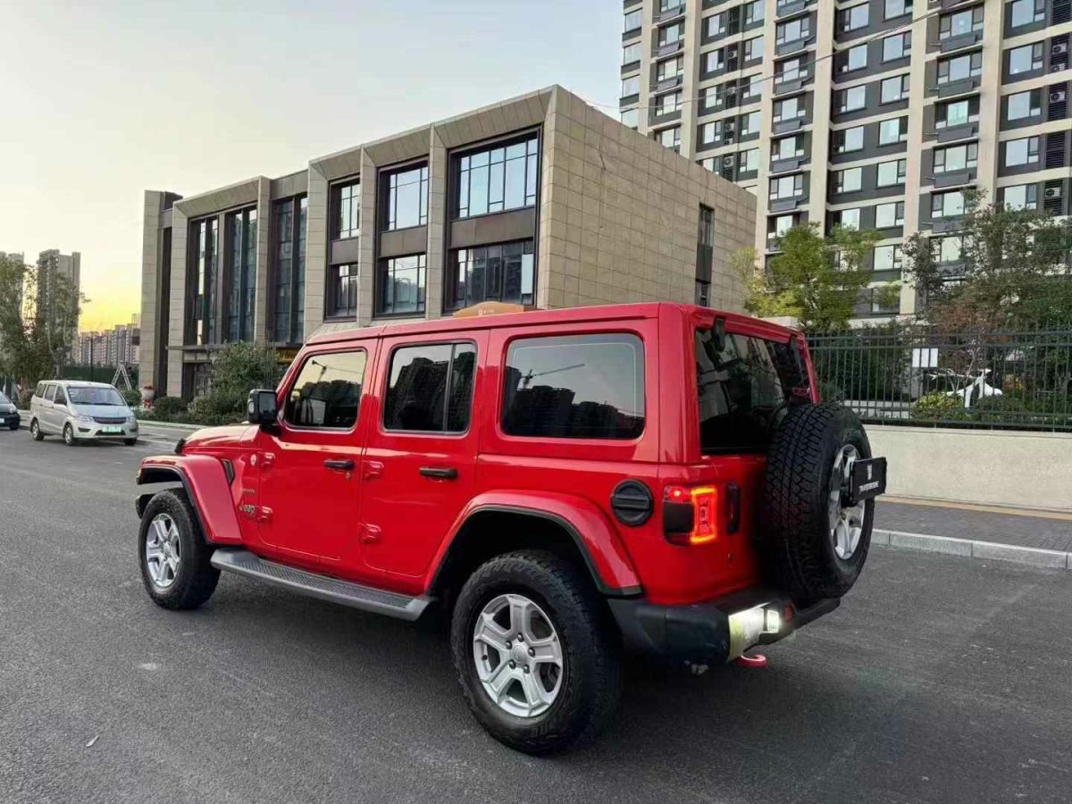 Jeep 牧马人  2019款  2.0T Rubicon 四门版图片