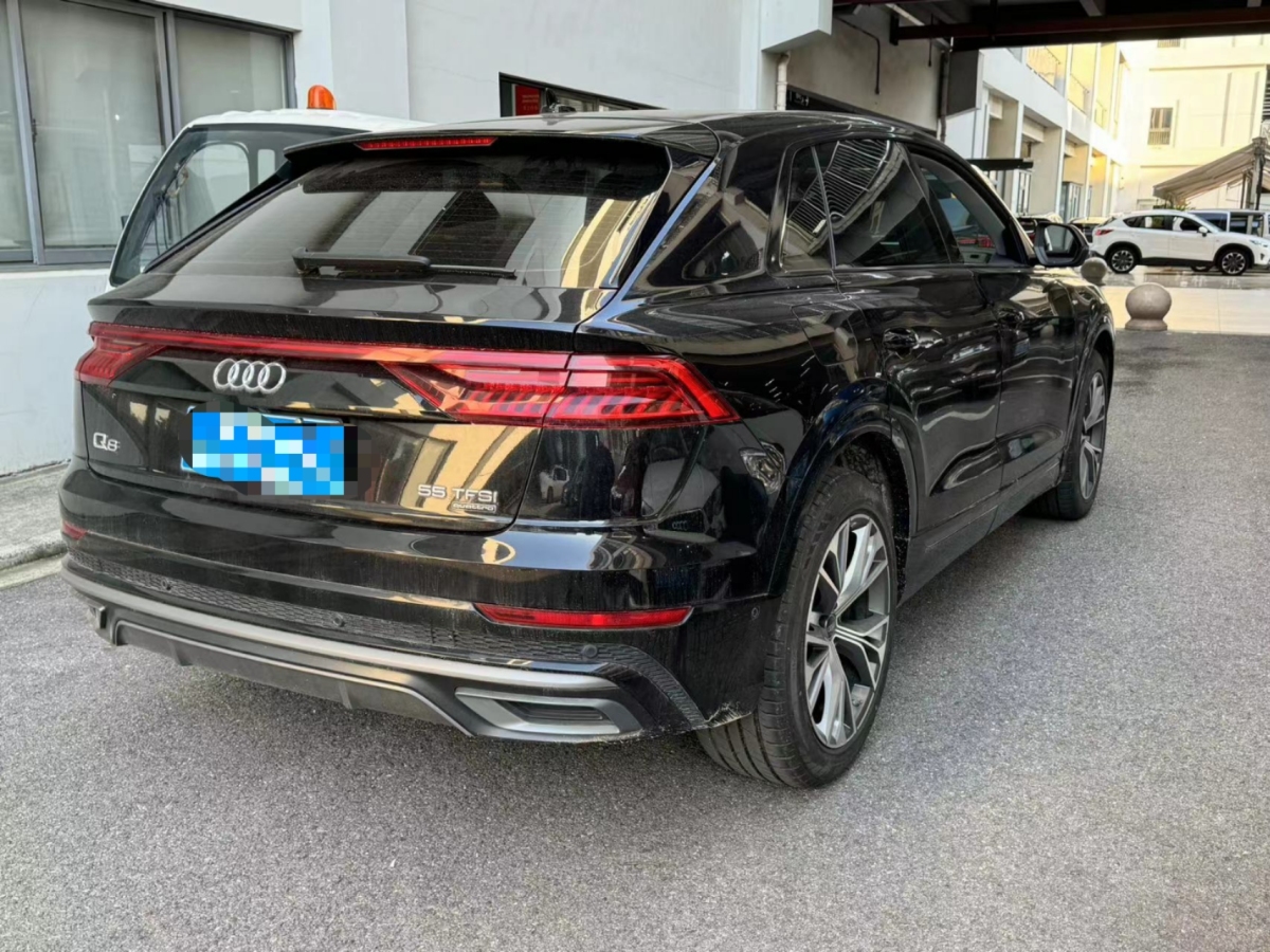 奧迪 奧迪Q8  2021款 55 TFSI 豪華動(dòng)感型圖片