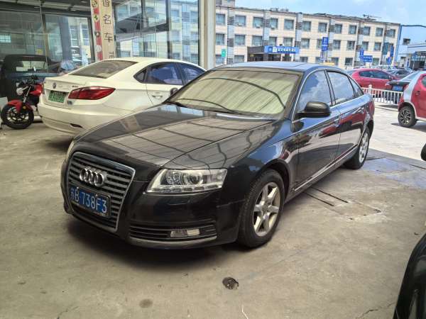 奥迪 奥迪A6L  2010款 2.0 TFSI 自动标准型