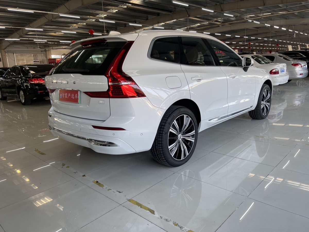 沃爾沃 XC60新能源  2023款 T8 插電混動 長續(xù)航四驅智遠豪華樂享版圖片