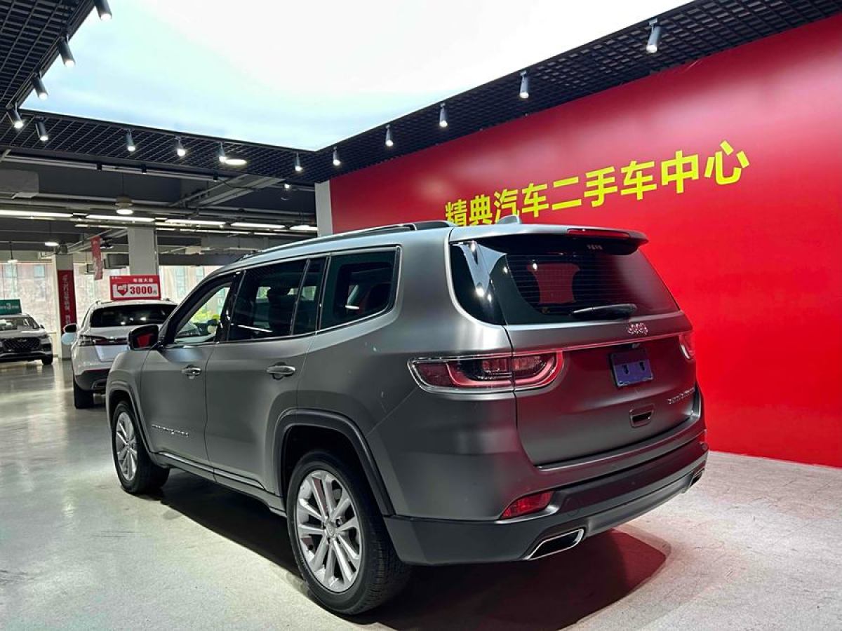 Jeep 大指揮官  2020款 2.0T 兩驅(qū)精英版圖片