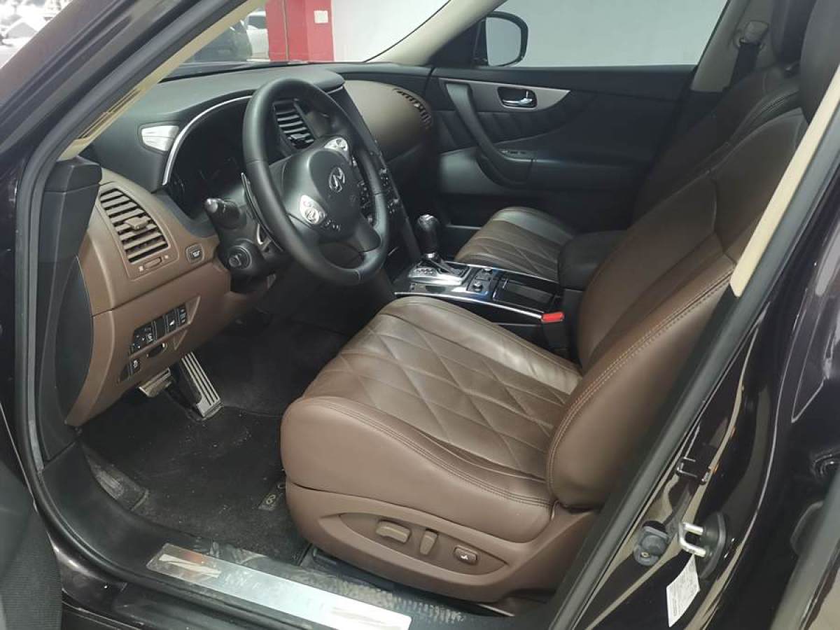 英菲尼迪 QX70  2013款 3.7L 標準版圖片