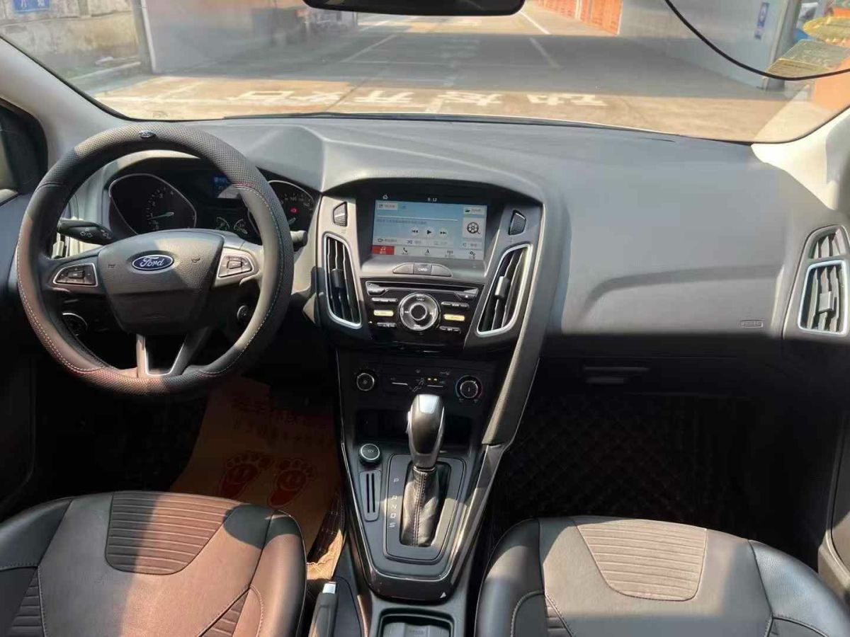 福特 ?？怂? 2017款 三廂 EcoBoost 180 自動精英型圖片