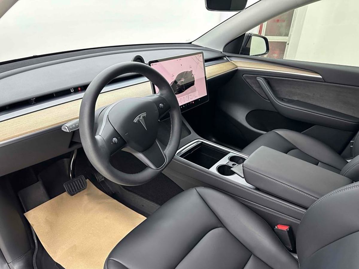 特斯拉 Model 3  2022款 后輪驅(qū)動版圖片