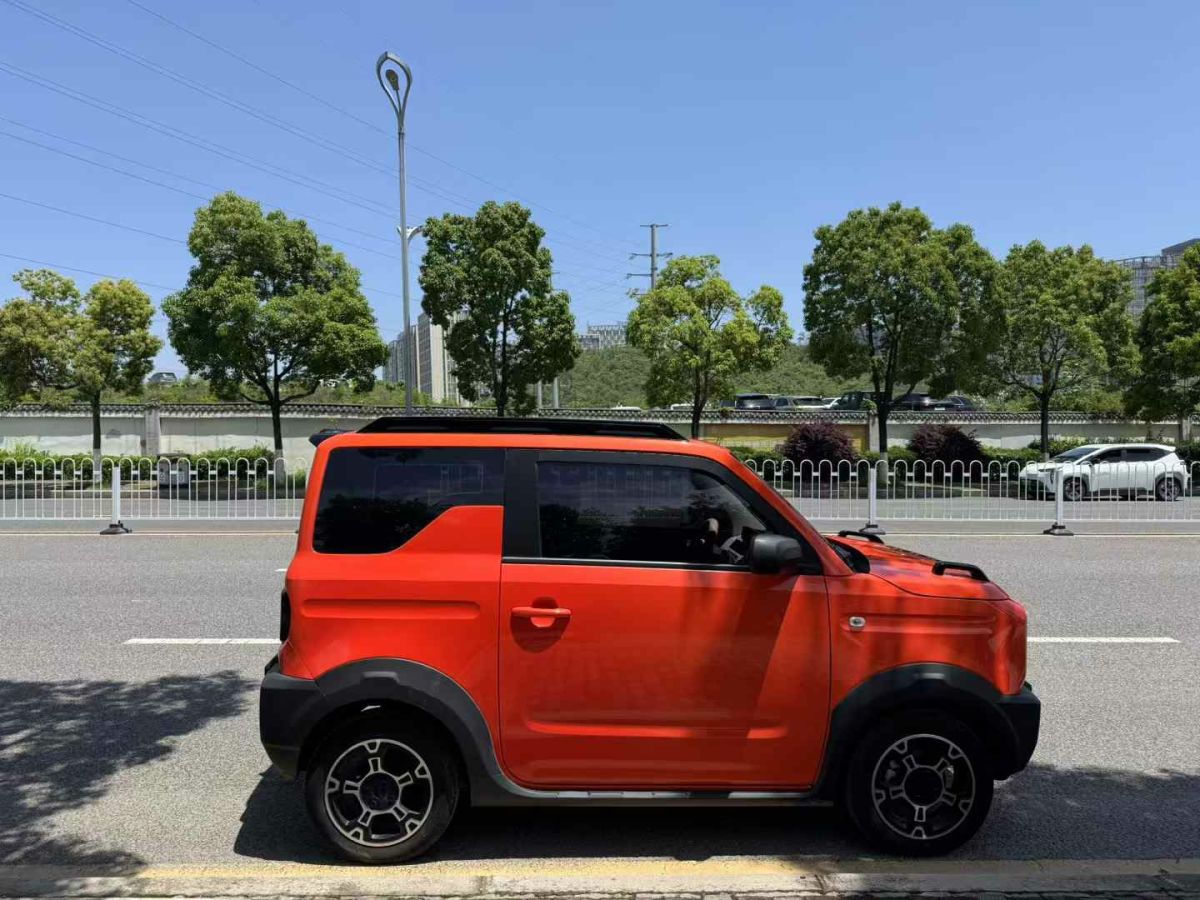 吉利 熊貓mini  2024款 200km 熊貓騎士圖片