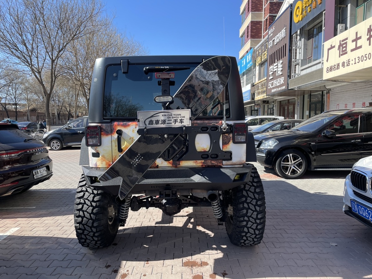 2017年11月Jeep 牧马人  2017款 3.0L Sahara 四门舒享版