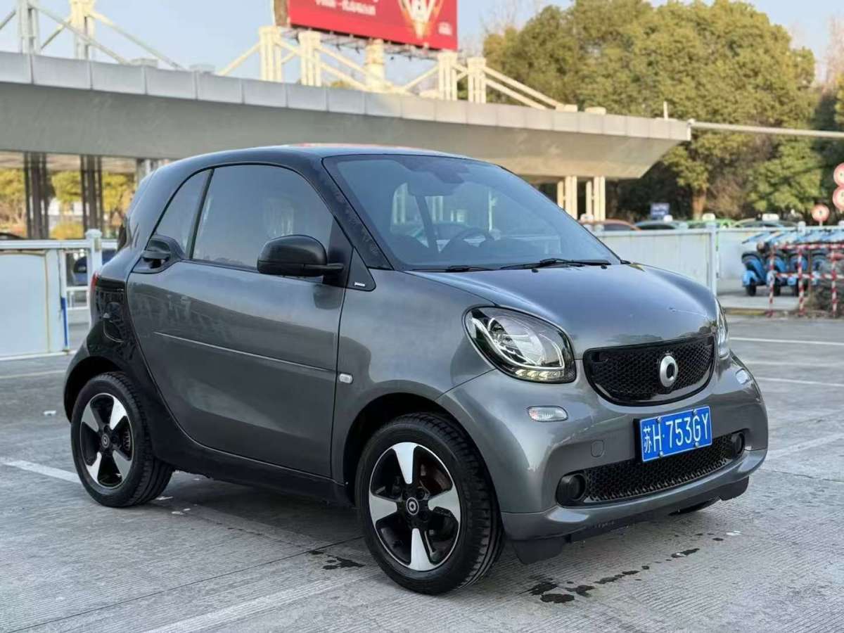 smart fortwo  2018款 1.0L 52千瓦硬頂靈動版圖片