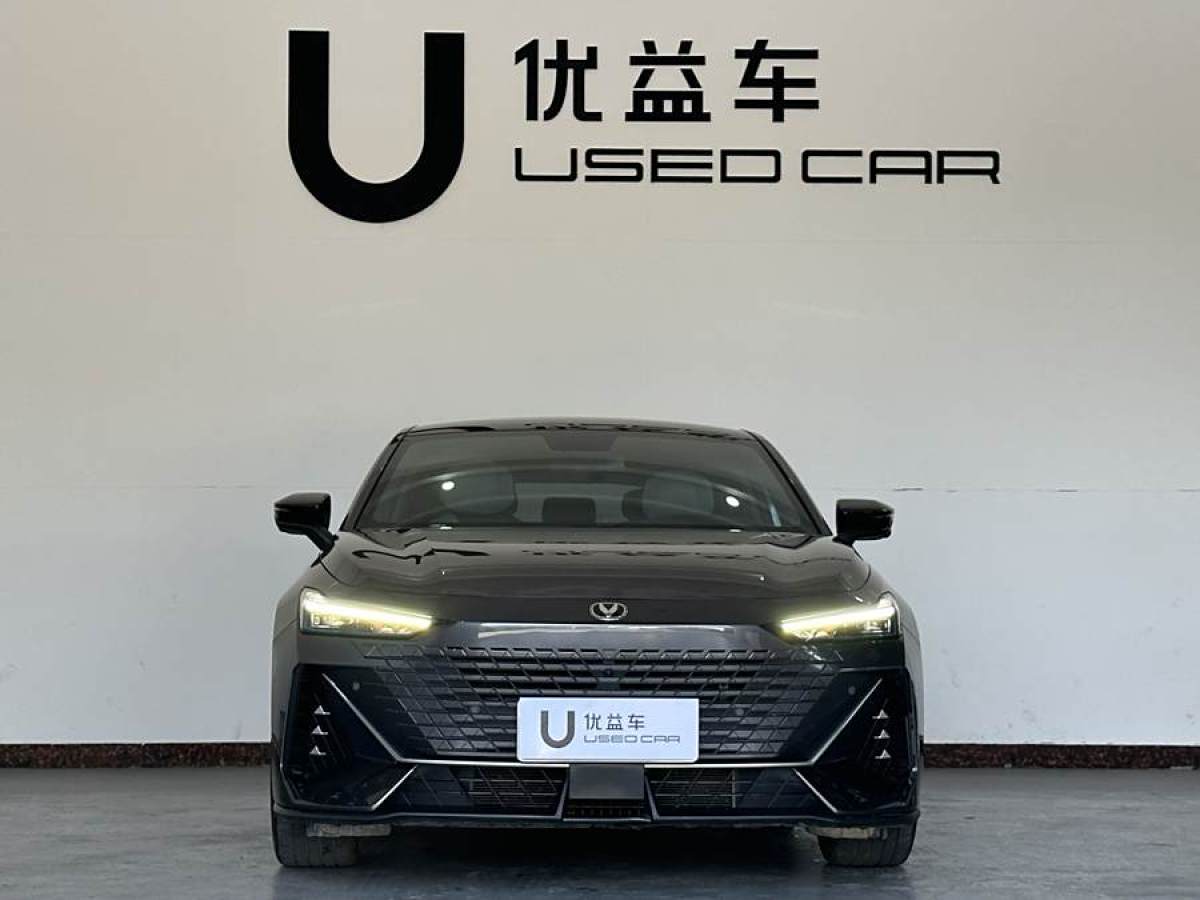 2023年1月長安 長安UNI-V  2022款 1.5T 尊貴型