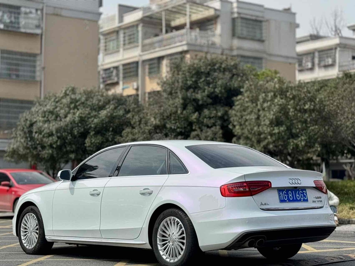 奧迪 奧迪A4L  2015款 35 TFSI 自動標準型圖片