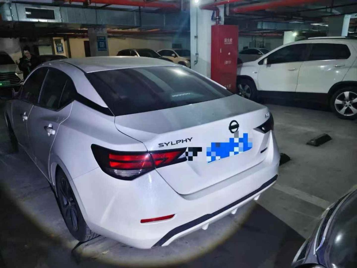 日產(chǎn) 軒逸  2019款  經(jīng)典 1.6XE CVT舒適版圖片
