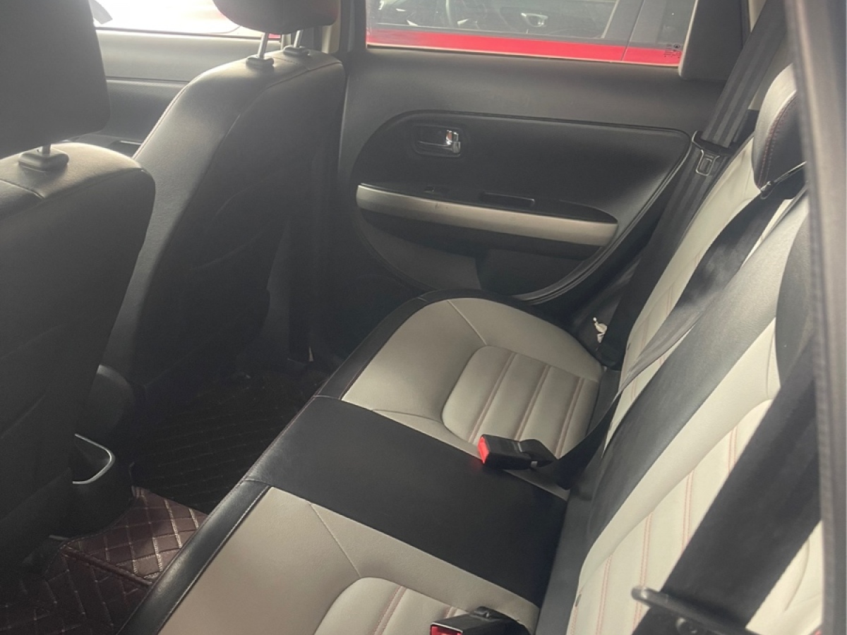 長(zhǎng)城 M4  2014款 1.5L 手動(dòng)舒適型圖片