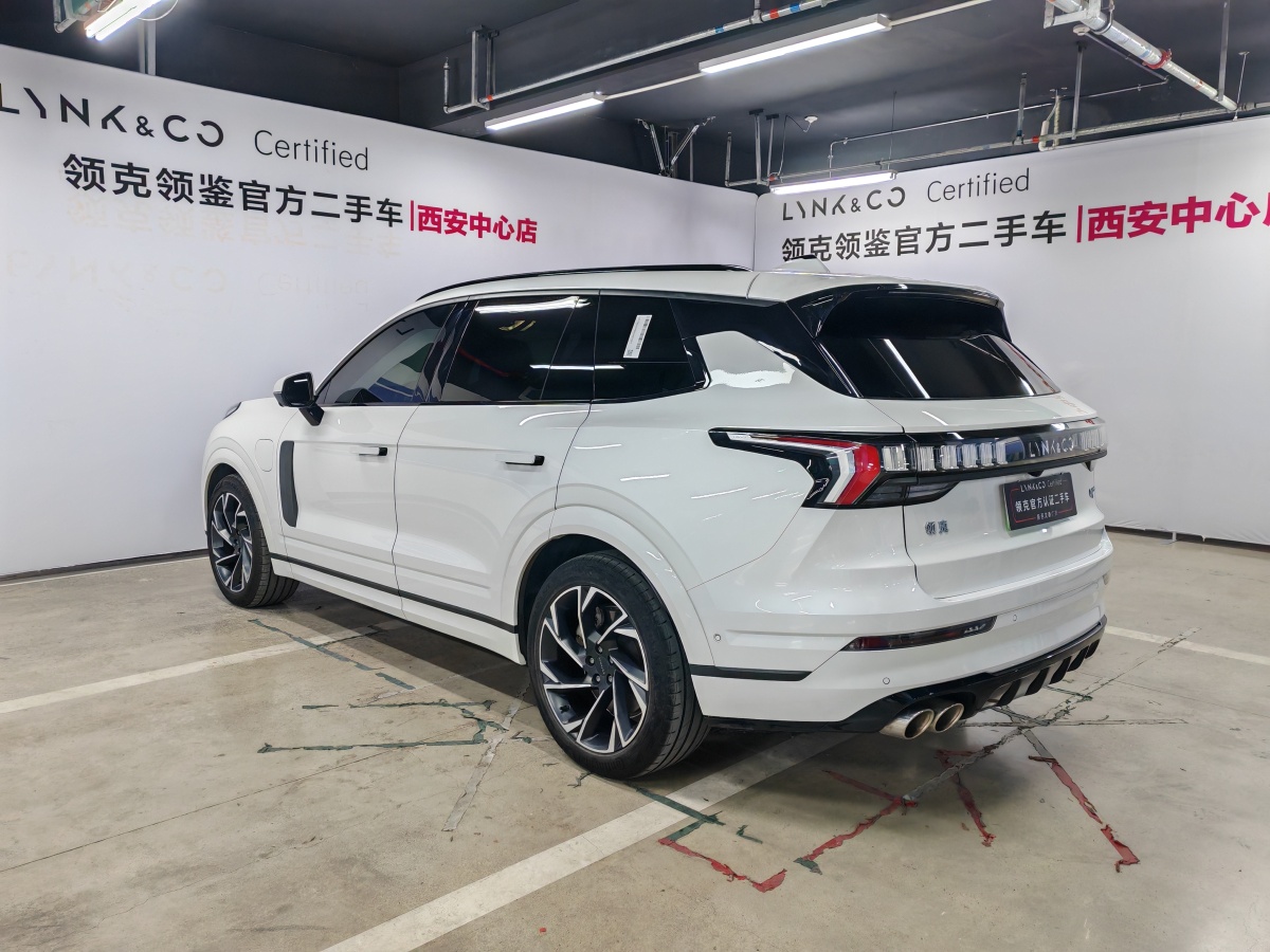 領(lǐng)克 領(lǐng)克09新能源  2021款 2.0T PHEV Halo 六座圖片