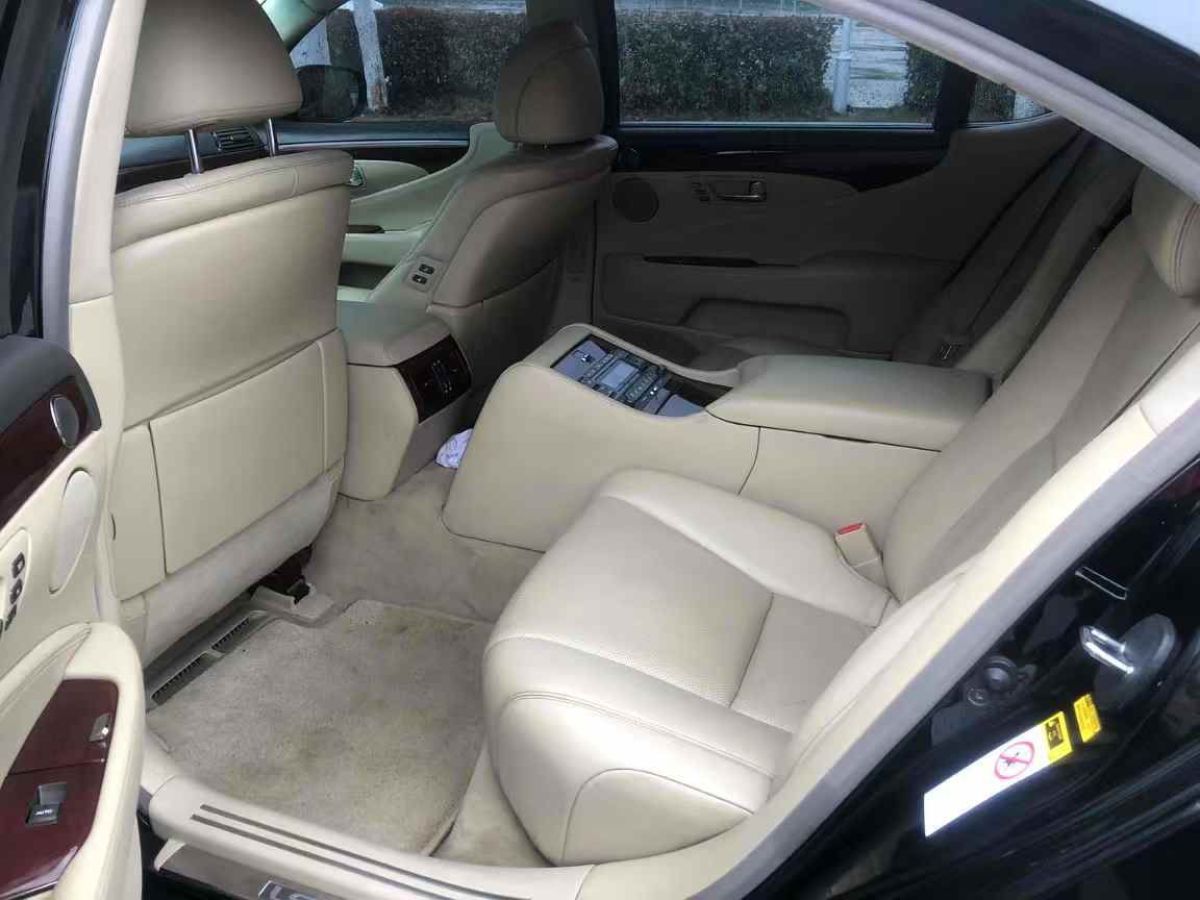 奔馳 ML級  2008款 ML300 CDI 3.0 V6圖片