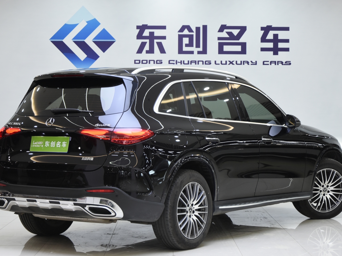 奔驰 奔驰GLC  2023款 改款 GLC 300 L 4MATIC 动感型 5座图片