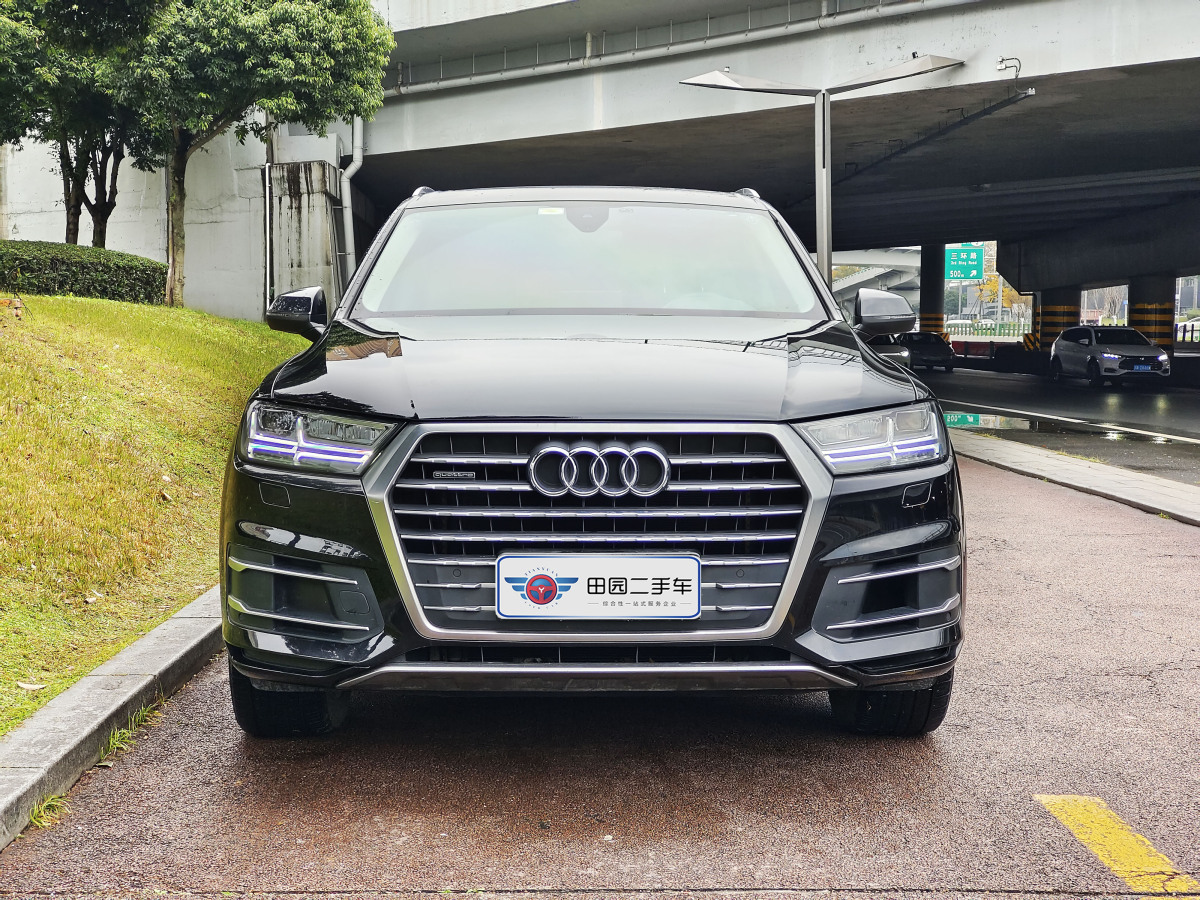 奧迪 奧迪Q7  2019款 55 TFSI 技術(shù)型圖片