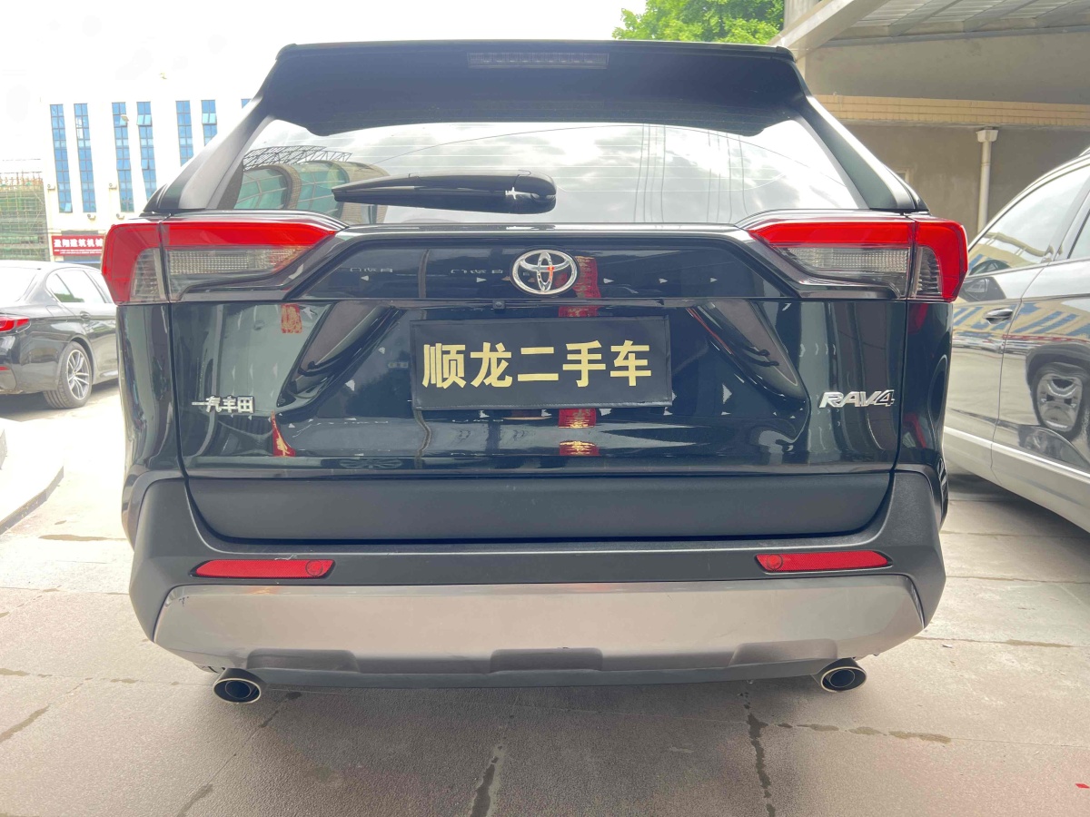 2021年6月丰田 RAV4  2018款 荣放 2.0L CVT两驱风尚版