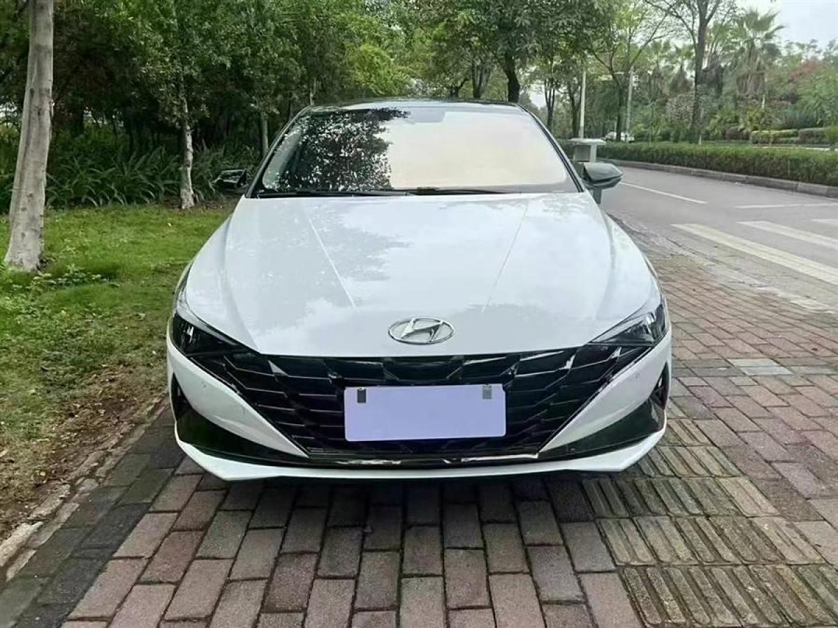 現(xiàn)代 伊蘭特  2022款 1.5L CVT LUX尊貴版圖片