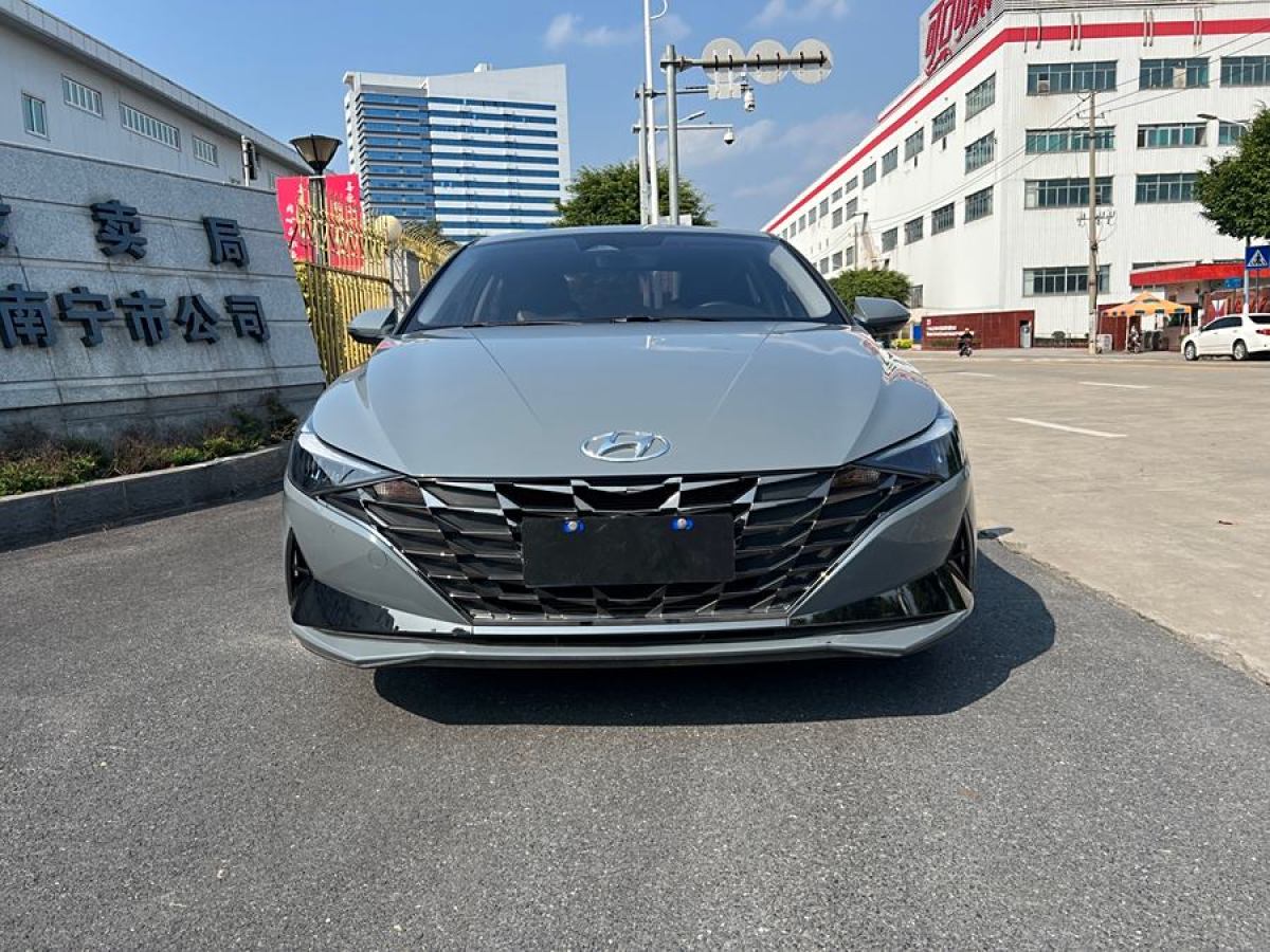 現(xiàn)代 伊蘭特  2021款 1.5L LUX尊貴版圖片