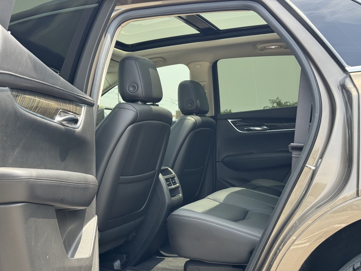 凱迪拉克 XT5  2016款 28T 四驅(qū)豪華型圖片