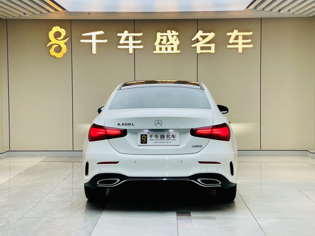 奔馳 奔馳A級(jí)  2023款 A 200 L 時(shí)尚型圖片