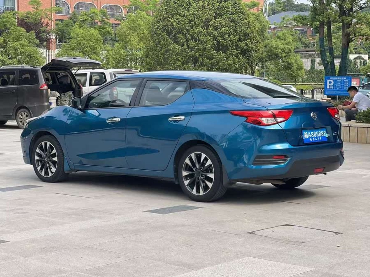 日產(chǎn) LANNIA 藍(lán)鳥  2019款 1.6L CVT智聯(lián)智酷版 國VI圖片