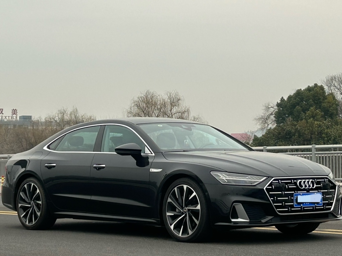 奧迪 奧迪A7L  2022款 45 TFSI quattro S-line 圣騎士圖片