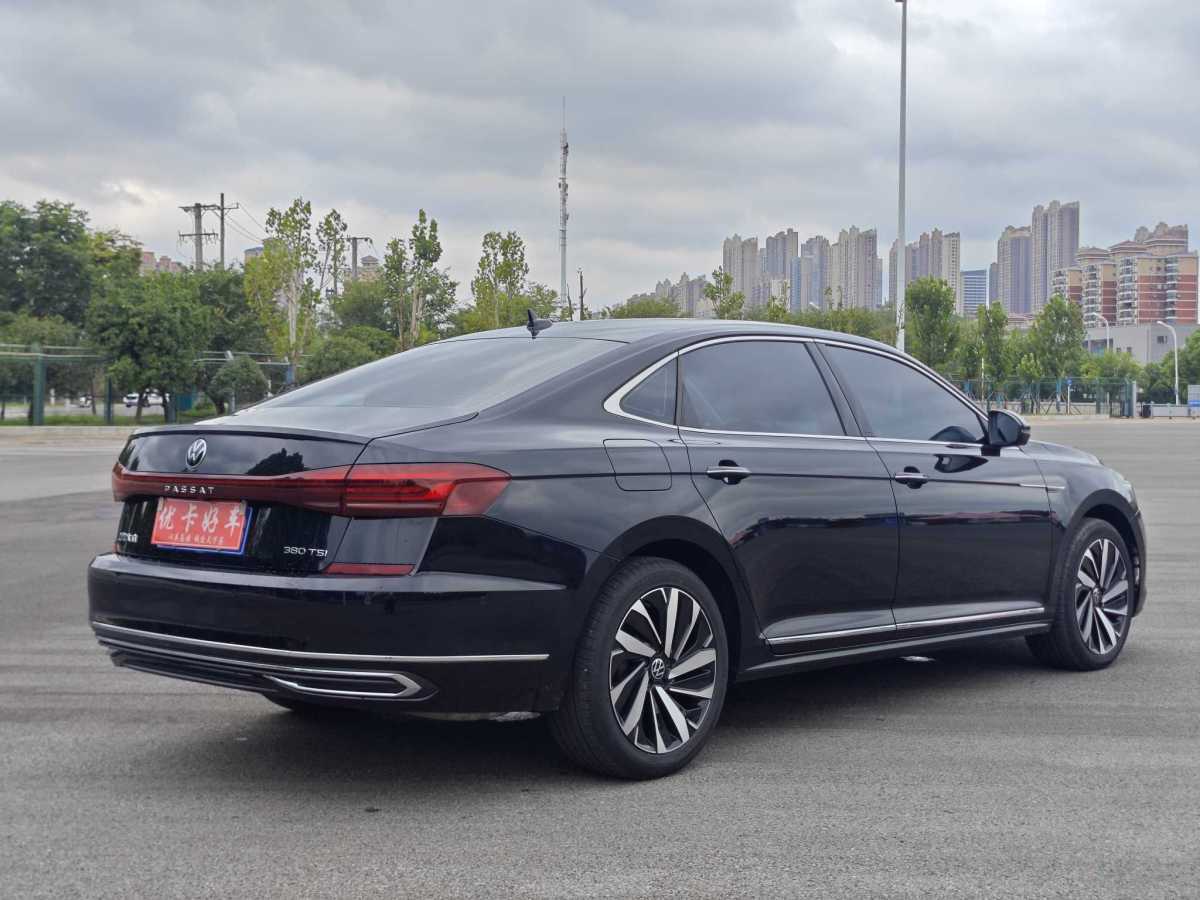 大众 帕萨特  2024款 380TSI 豪华版图片