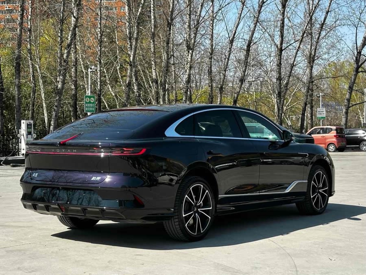 嵐圖 嵐圖追光  2024款 PHEV 四驅(qū)超長續(xù)航旗艦版圖片