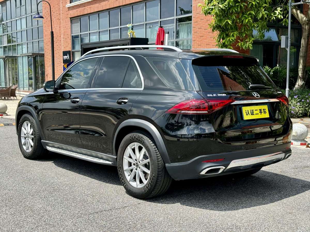 奔馳 奔馳GLE  2021款 GLE 350 4MATIC 時(shí)尚型圖片