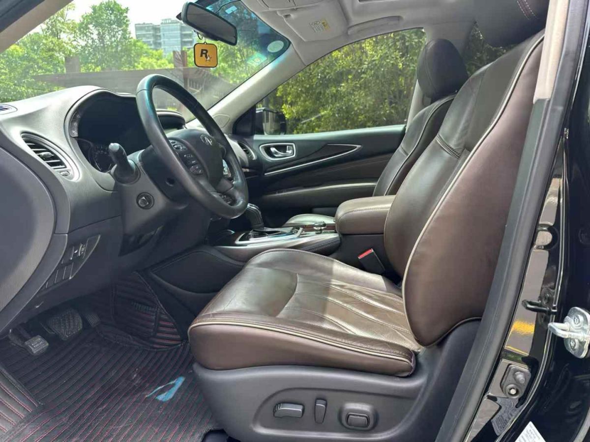英菲尼迪 QX60  2018款 2.5T Hybrid 兩驅(qū)冠軍家庭版圖片