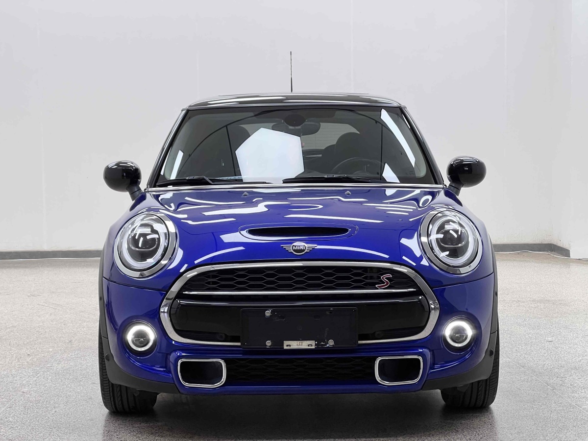 2020年4月MINI MINI  2020款 2.0T COOPER S 藝術(shù)家