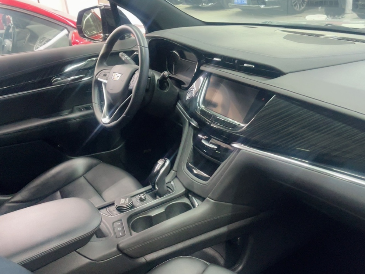 凯迪拉克 XT6  2020款 改款 28T 六座四驱豪华运动型图片