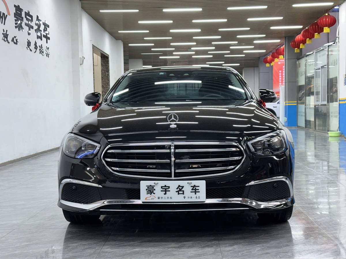 奔馳 奔馳E級  2021款 改款 E 300 L 尊貴型圖片