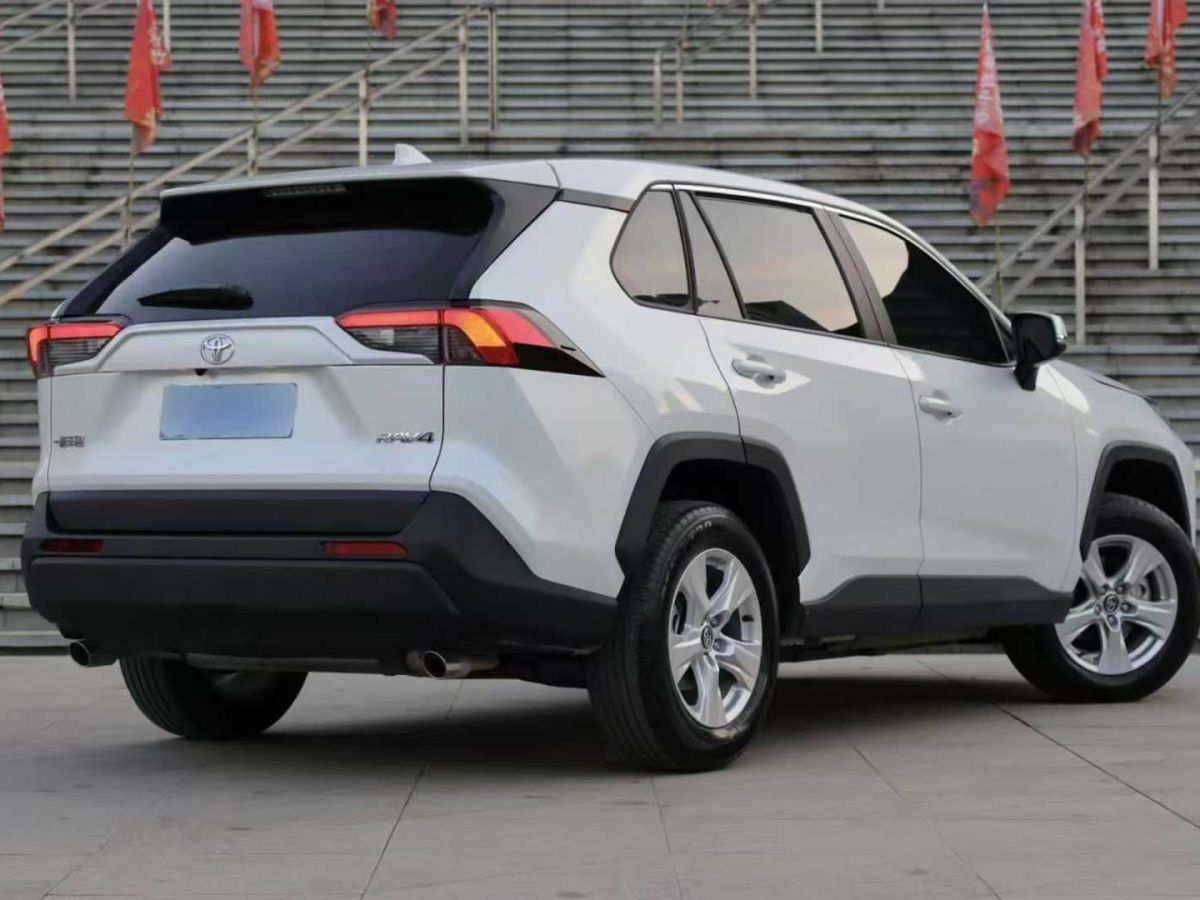 豐田 RAV4榮放  2024款 2.0L CVT四驅(qū)探險Plus版圖片