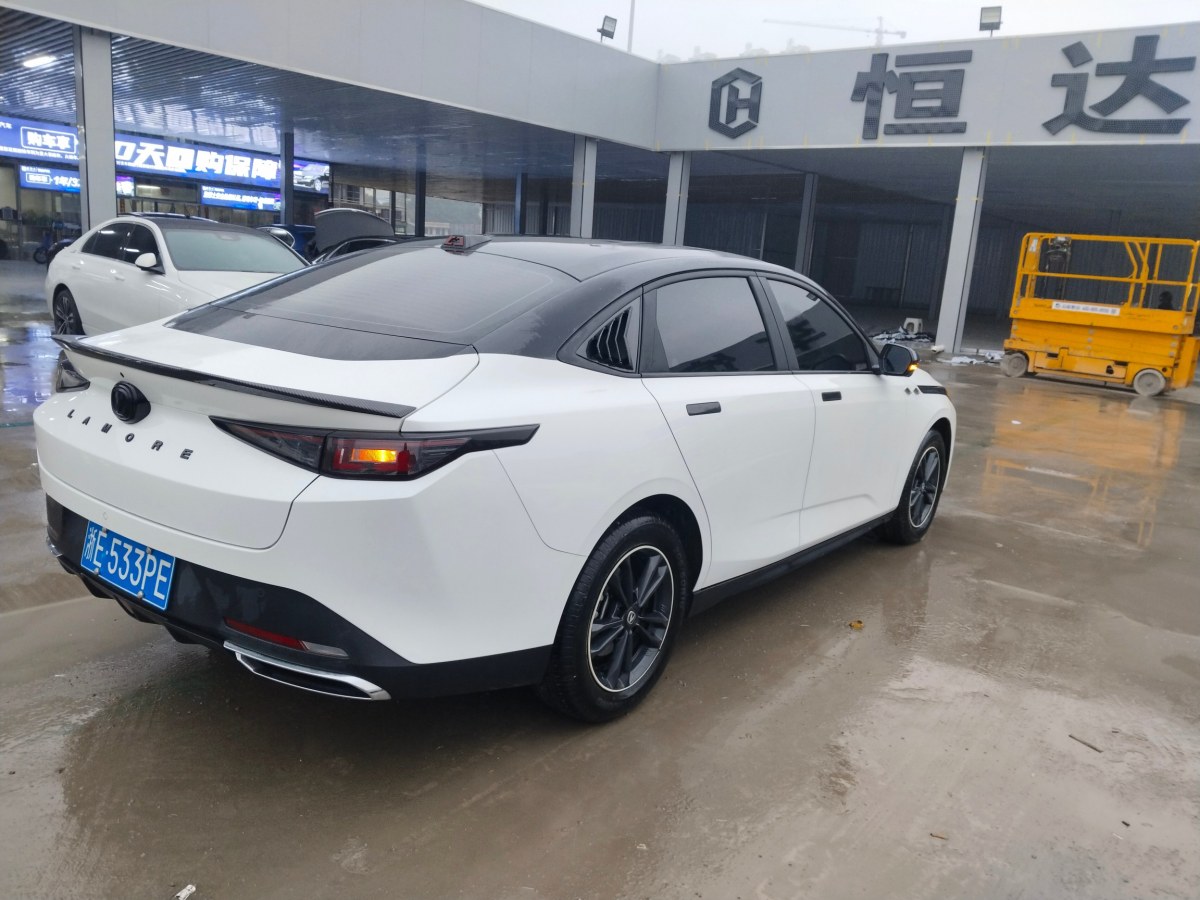 長安 逸達  2023款 藍鯨NE 1.5T GDI DCT領(lǐng)航型圖片