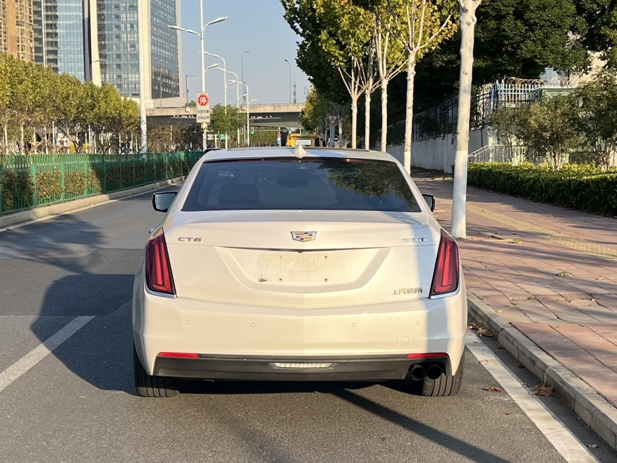 凱迪拉克 CT6  2017款 28T 豪華型圖片