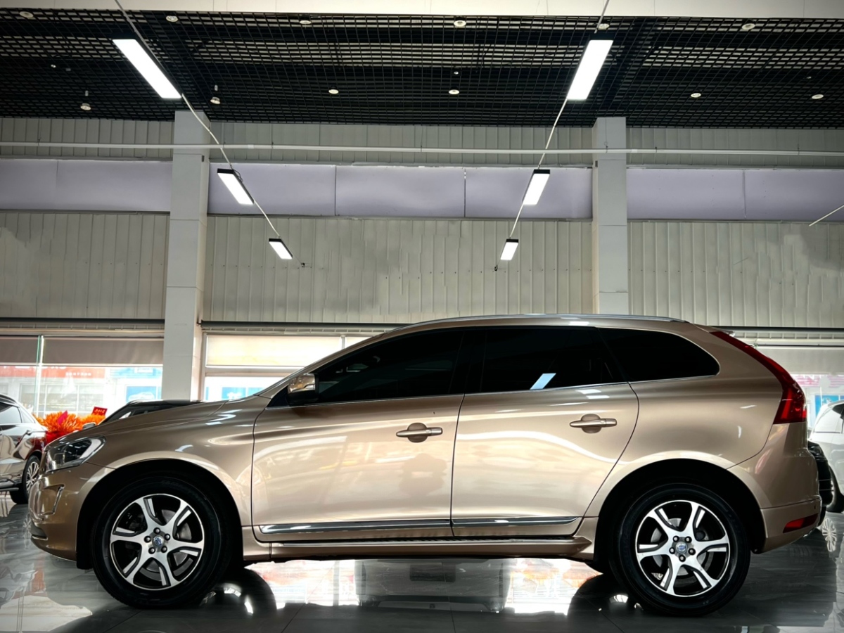 沃爾沃 XC60  2015款 T5 AWD 智遠(yuǎn)版圖片